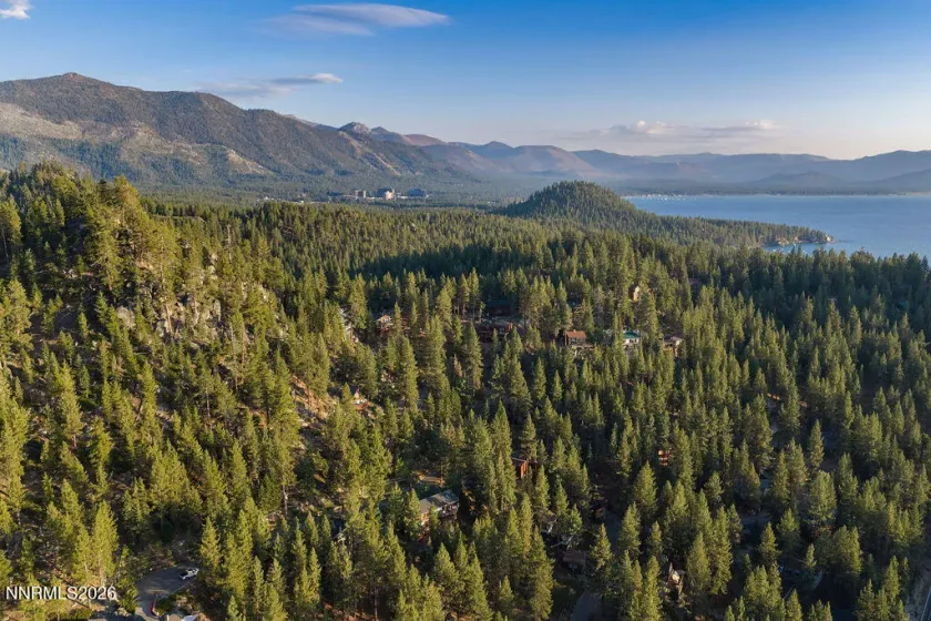 695 Lakeview, Zephyr Cove, Nevada 89448, 6 Bedrooms Bedrooms, ,7 BathroomsBathrooms,Residential,Residential,Lakeview,0,260010587