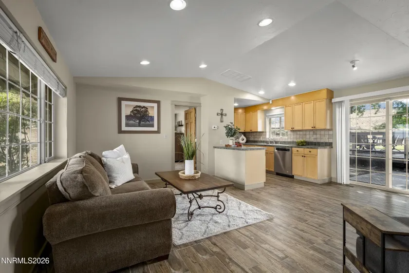 2200 Rhodes, Reno, Nevada 89521, 2 Bedrooms Bedrooms, ,2 BathroomsBathrooms,Residential,Residential,Rhodes,0,260010590