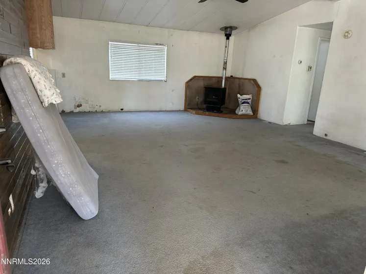 557 Pablo, Round Mountain, Nevada 89045, 3 Bedrooms Bedrooms, ,2 BathroomsBathrooms,Residential,Residential,Pablo,0,260010593