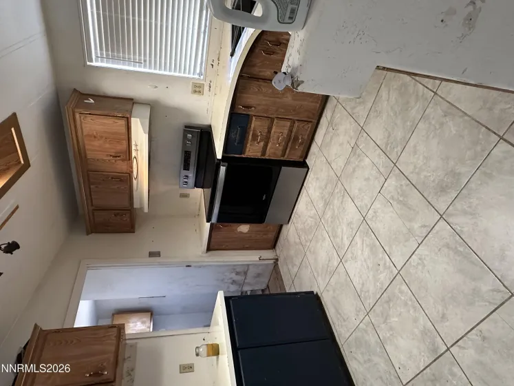 557 Pablo, Round Mountain, Nevada 89045, 3 Bedrooms Bedrooms, ,2 BathroomsBathrooms,Residential,Residential,Pablo,0,260010593