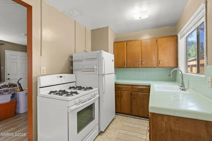 305 Burton, Carson City, Nevada 89706, 3 Bedrooms Bedrooms, ,2 BathroomsBathrooms,Residential,Residential,Burton,0,260010594