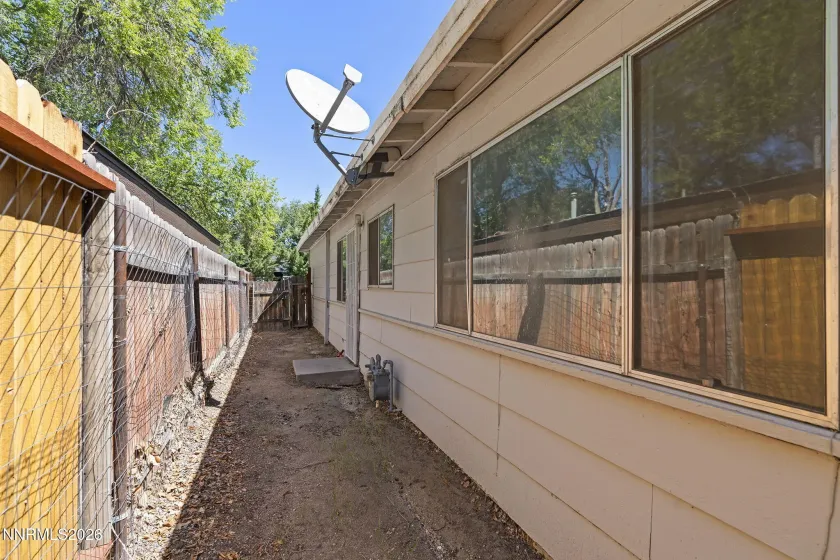 305 Burton, Carson City, Nevada 89706, 3 Bedrooms Bedrooms, ,2 BathroomsBathrooms,Residential,Residential,Burton,0,260010594