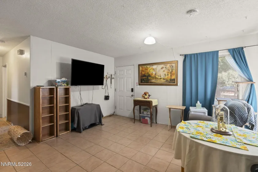 305 Burton, Carson City, Nevada 89706, 3 Bedrooms Bedrooms, ,2 BathroomsBathrooms,Residential,Residential,Burton,0,260010594
