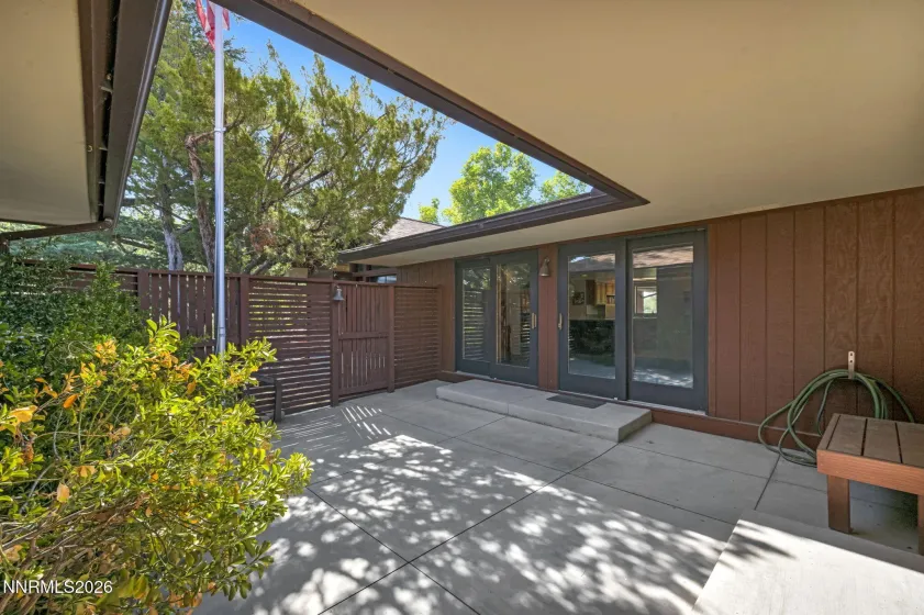 1640 Manzanita, Reno, Nevada 89509, 3 Bedrooms Bedrooms, ,3 BathroomsBathrooms,Residential,Residential,Manzanita,0,260010574