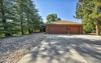 1640 Manzanita, Reno, Nevada 89509, 3 Bedrooms Bedrooms, ,3 BathroomsBathrooms,Residential,Residential,Manzanita,0,260010574