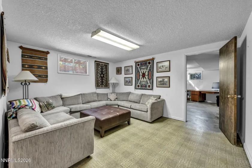 1640 Manzanita, Reno, Nevada 89509, 3 Bedrooms Bedrooms, ,3 BathroomsBathrooms,Residential,Residential,Manzanita,0,260010574