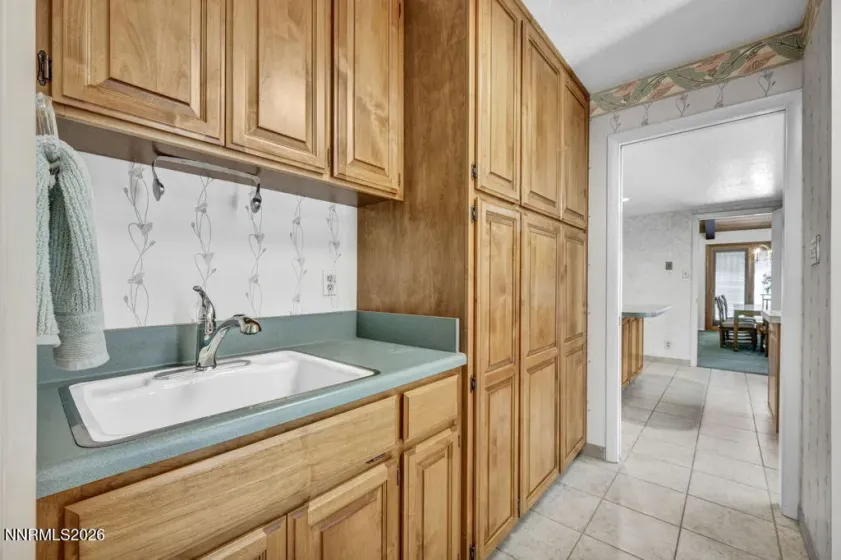 1640 Manzanita, Reno, Nevada 89509, 3 Bedrooms Bedrooms, ,3 BathroomsBathrooms,Residential,Residential,Manzanita,0,260010574