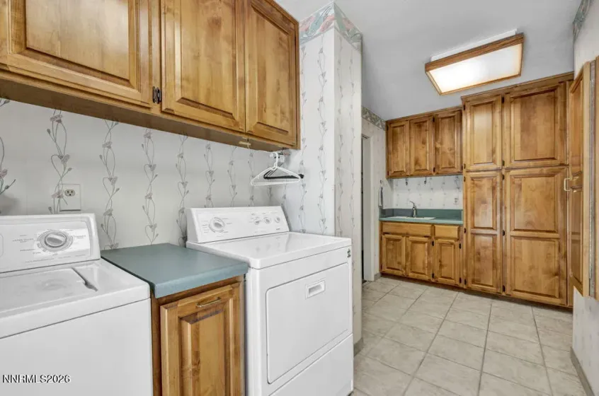 1640 Manzanita, Reno, Nevada 89509, 3 Bedrooms Bedrooms, ,3 BathroomsBathrooms,Residential,Residential,Manzanita,0,260010574