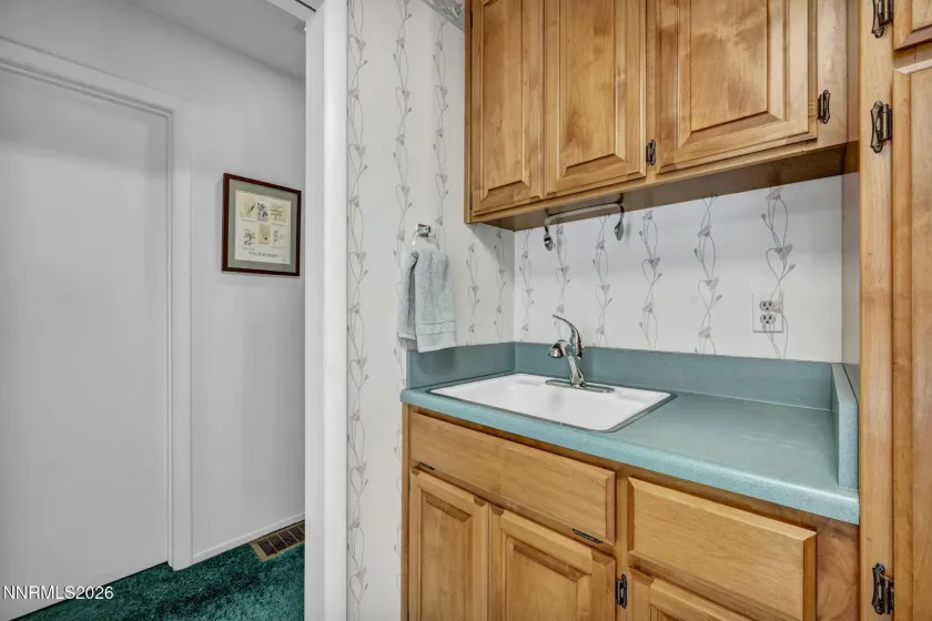 1640 Manzanita, Reno, Nevada 89509, 3 Bedrooms Bedrooms, ,3 BathroomsBathrooms,Residential,Residential,Manzanita,0,260010574