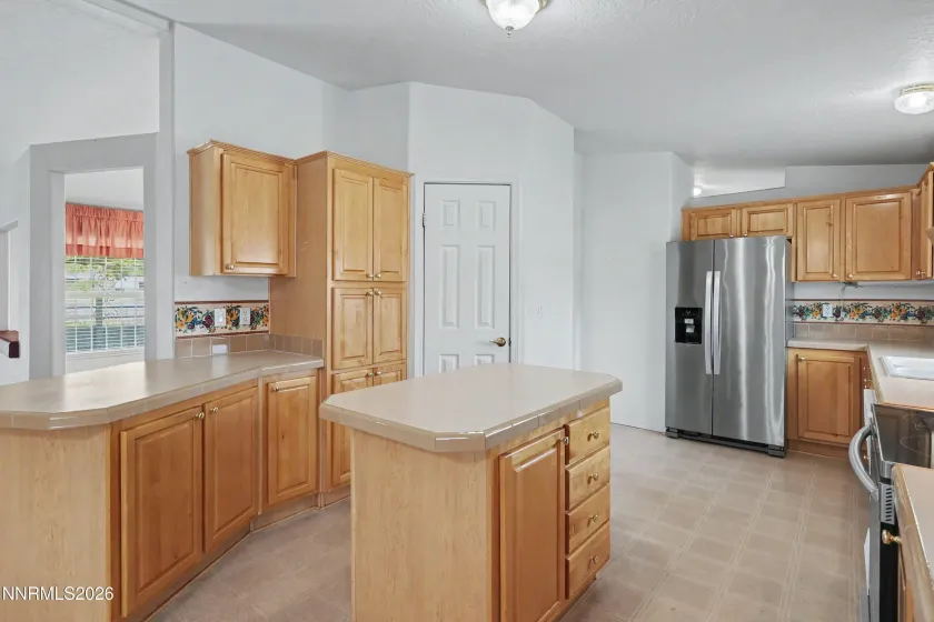1185 Snowflower, Fernley, Nevada 89408, 3 Bedrooms Bedrooms, ,2 BathroomsBathrooms,Residential,Residential,Snowflower,0,260010576