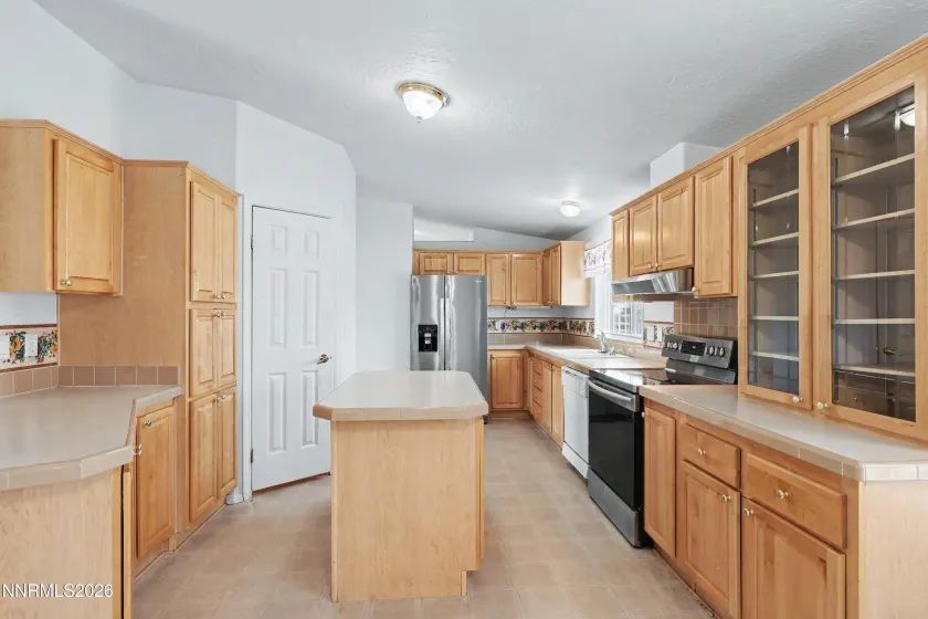 1185 Snowflower, Fernley, Nevada 89408, 3 Bedrooms Bedrooms, ,2 BathroomsBathrooms,Residential,Residential,Snowflower,0,260010576