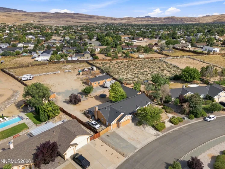 205 Bridle Path, Sparks, Nevada 89441, 4 Bedrooms Bedrooms, ,3 BathroomsBathrooms,Residential,Residential,Bridle Path,0,260010577