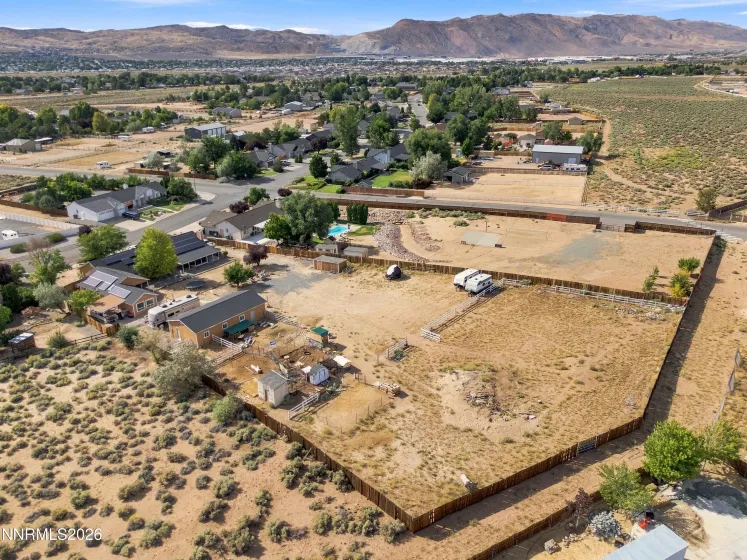 205 Bridle Path, Sparks, Nevada 89441, 4 Bedrooms Bedrooms, ,3 BathroomsBathrooms,Residential,Residential,Bridle Path,0,260010577