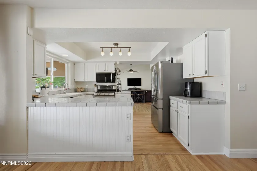 205 Bridle Path, Sparks, Nevada 89441, 4 Bedrooms Bedrooms, ,3 BathroomsBathrooms,Residential,Residential,Bridle Path,0,260010577