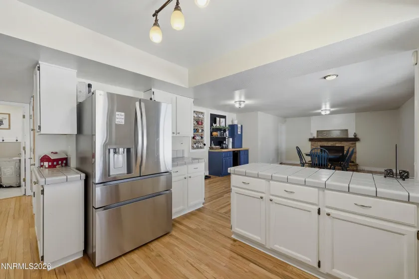 205 Bridle Path, Sparks, Nevada 89441, 4 Bedrooms Bedrooms, ,3 BathroomsBathrooms,Residential,Residential,Bridle Path,0,260010577