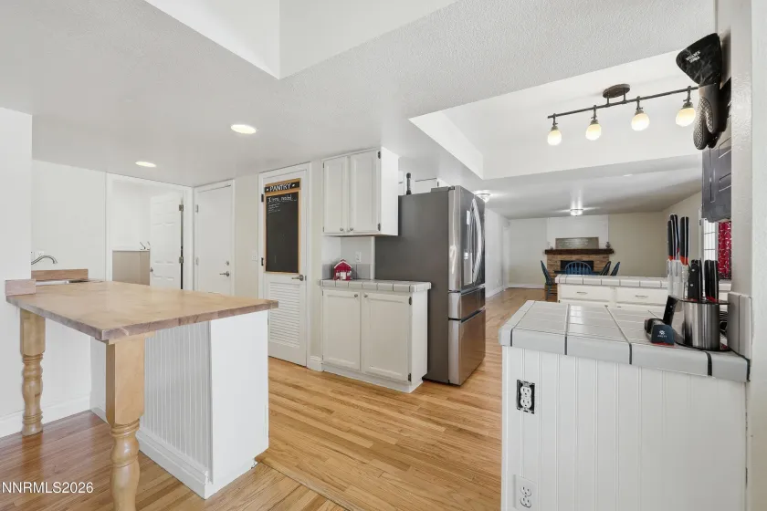 205 Bridle Path, Sparks, Nevada 89441, 4 Bedrooms Bedrooms, ,3 BathroomsBathrooms,Residential,Residential,Bridle Path,0,260010577