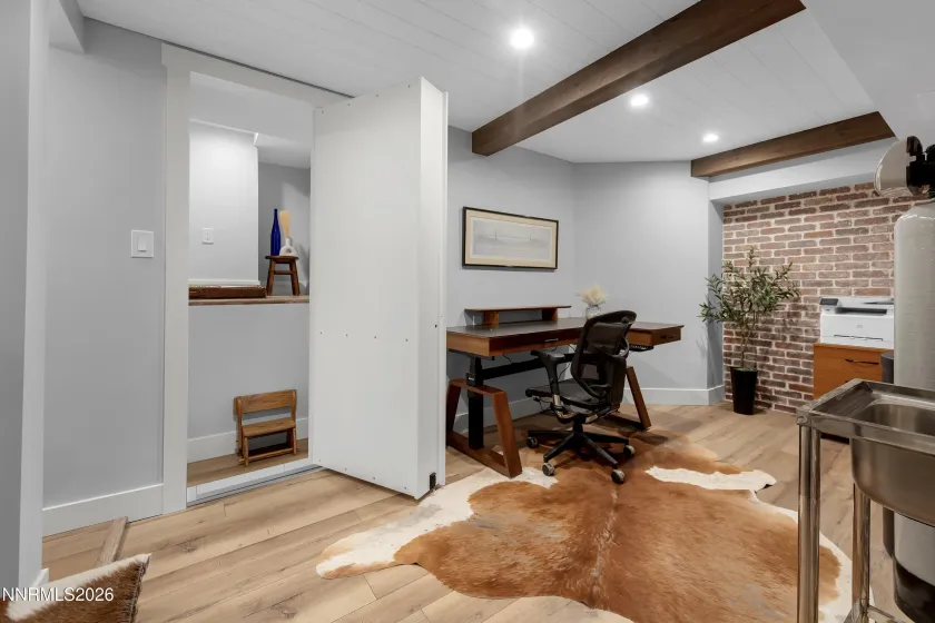2875 Idlewild, Reno, Nevada 89509, 2 Bedrooms Bedrooms, ,3 BathroomsBathrooms,Residential,Residential,Idlewild,0,260010596