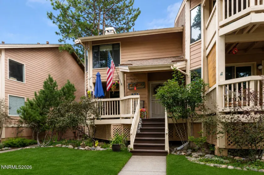 2875 Idlewild, Reno, Nevada 89509, 2 Bedrooms Bedrooms, ,3 BathroomsBathrooms,Residential,Residential,Idlewild,0,260010596