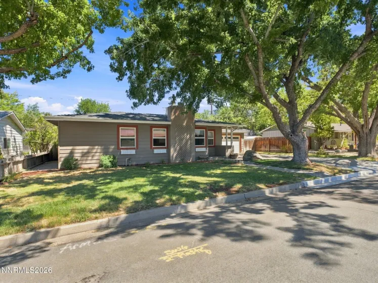 611 Martin, Carson City, Nevada 89703, 2 Bedrooms Bedrooms, ,1 BathroomBathrooms,Residential,Residential,Martin,0,260010600