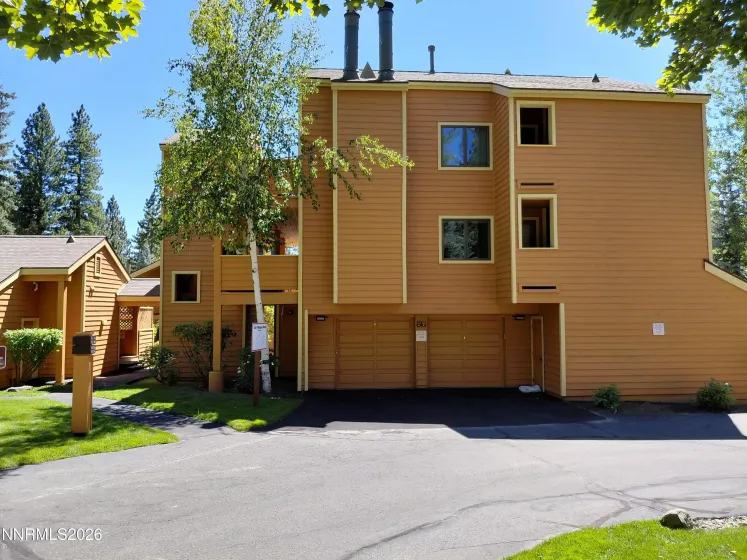 120 Village, Incline Village, Nevada 89451, 1 Bedroom Bedrooms, ,1 BathroomBathrooms,Residential,Residential,Village,0,260010603