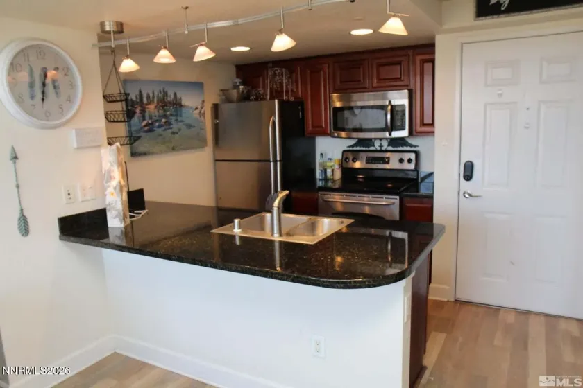 450 Arlington, Reno, Nevada 89503, 1 Bedroom Bedrooms, ,1 BathroomBathrooms,Residential,Residential,Arlington,0,260001907