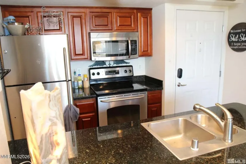 450 Arlington, Reno, Nevada 89503, 1 Bedroom Bedrooms, ,1 BathroomBathrooms,Residential,Residential,Arlington,0,260001907