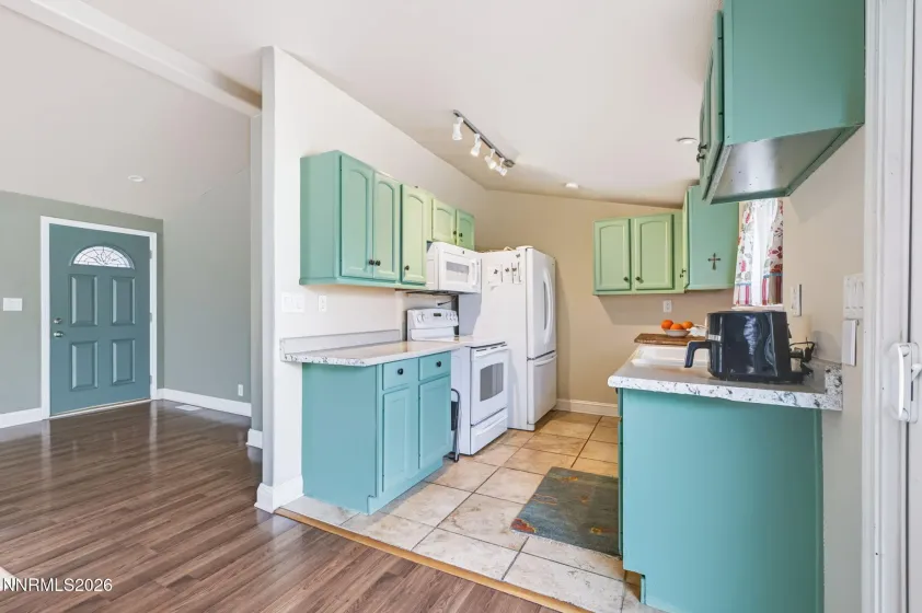 1274 Kingston, Gardnerville, Nevada 89460, 3 Bedrooms Bedrooms, ,2 BathroomsBathrooms,Residential,Residential,Kingston,0,260010608