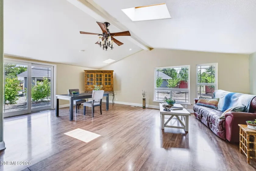 1274 Kingston, Gardnerville, Nevada 89460, 3 Bedrooms Bedrooms, ,2 BathroomsBathrooms,Residential,Residential,Kingston,0,260010608