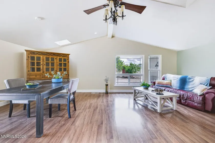 1274 Kingston, Gardnerville, Nevada 89460, 3 Bedrooms Bedrooms, ,2 BathroomsBathrooms,Residential,Residential,Kingston,0,260010608