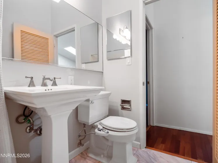 628 Highland, Carson City, Nevada 89703, 3 Bedrooms Bedrooms, ,2 BathroomsBathrooms,Residential,Residential,Highland,0,260010612
