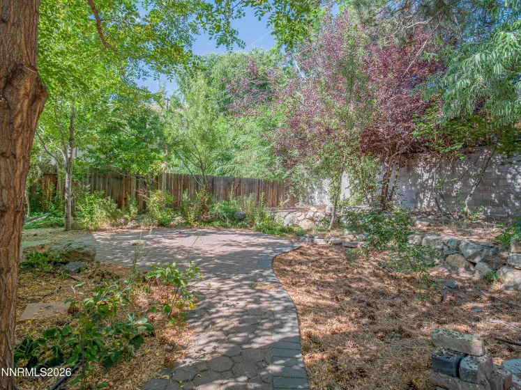 628 Highland, Carson City, Nevada 89703, 3 Bedrooms Bedrooms, ,2 BathroomsBathrooms,Residential,Residential,Highland,0,260010612