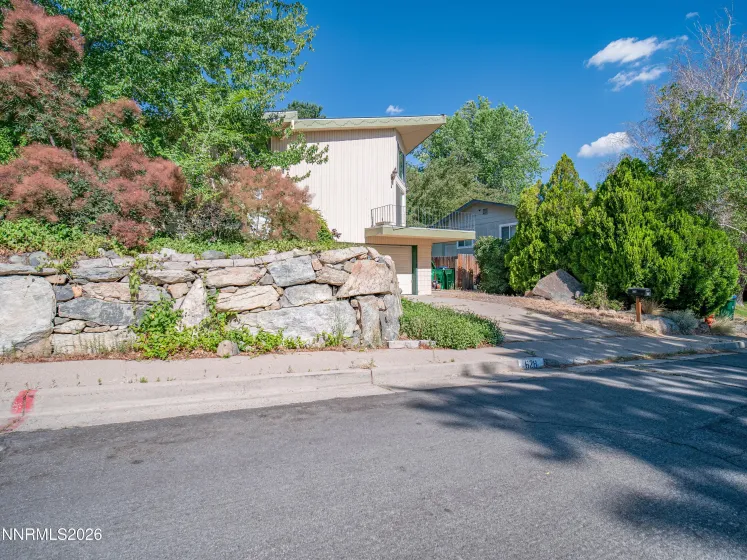 628 Highland, Carson City, Nevada 89703, 3 Bedrooms Bedrooms, ,2 BathroomsBathrooms,Residential,Residential,Highland,0,260010612