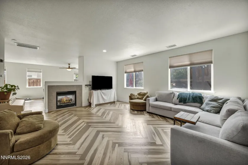 480 Luciana, Reno, Nevada 89521, 4 Bedrooms Bedrooms, ,4 BathroomsBathrooms,Residential,Residential,Luciana,0,260010616
