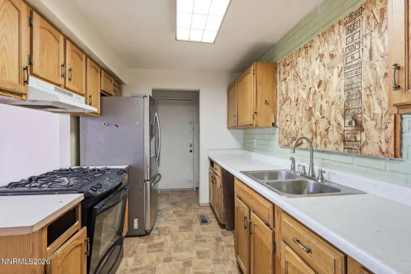 937 Camino Real, Sparks, Nevada 89434, 4 Bedrooms Bedrooms, ,2 BathroomsBathrooms,Residential,Residential,Camino Real,0,260010619