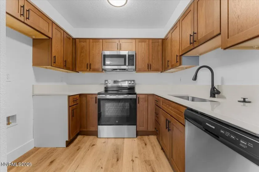 13850 Mount Babcock, Reno, Nevada 89506, 2 Bedrooms Bedrooms, ,2 BathroomsBathrooms,Residential,Residential,Mount Babcock,0,260010621