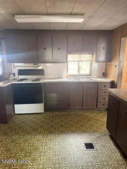 630 Mc Lean, Fallon, Nevada 89406, 3 Bedrooms Bedrooms, ,2 BathroomsBathrooms,Residential,Residential,Mc Lean,0,260010622