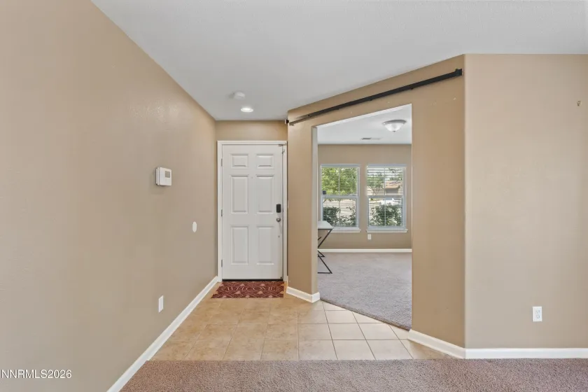 ENTRY / OFFICE