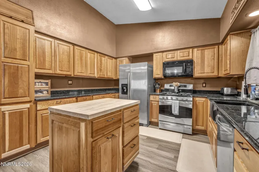 185 Henley, Fallon, Nevada 89406, 3 Bedrooms Bedrooms, ,2 BathroomsBathrooms,Residential,Residential,Henley,0,260010627