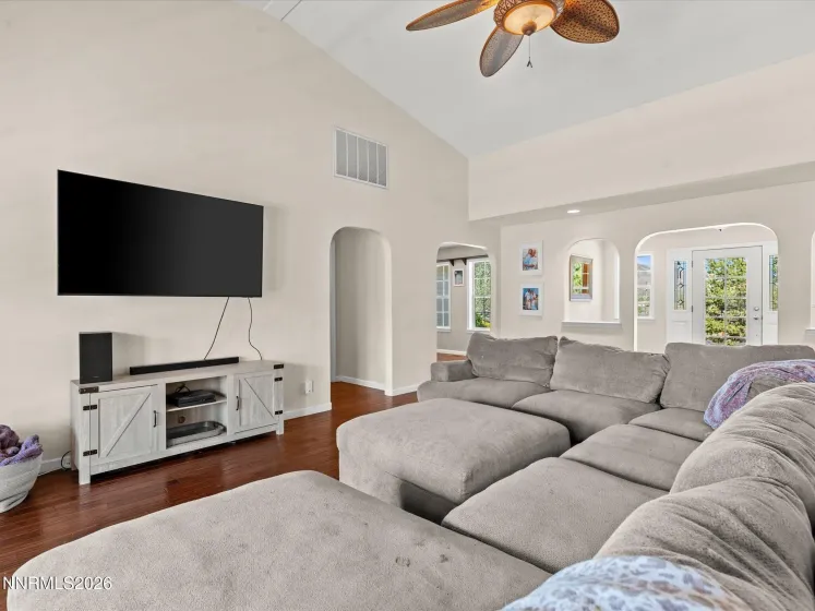 60 Horseshoe, Reno, Nevada 89508, 3 Bedrooms Bedrooms, ,2 BathroomsBathrooms,Residential,Residential,Horseshoe,0,260010628