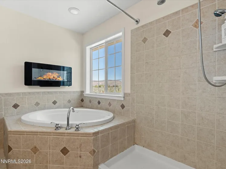 60 Horseshoe, Reno, Nevada 89508, 3 Bedrooms Bedrooms, ,2 BathroomsBathrooms,Residential,Residential,Horseshoe,0,260010628