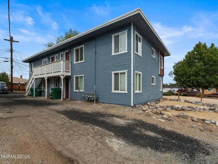 675 Denslowe, Reno, Nevada 89512, 8 Bedrooms Bedrooms, ,4 BathroomsBathrooms,Residential Income,Residential,Denslowe,0,260010634