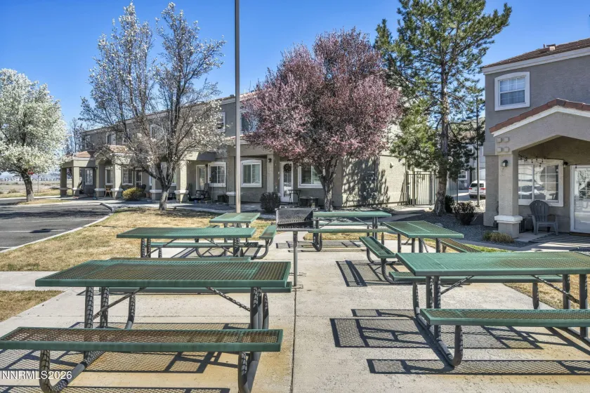 5650 El Paseo, Sparks, Nevada 89436, 2 Bedrooms Bedrooms, ,3 BathroomsBathrooms,Residential,Residential,El Paseo,0,260003436