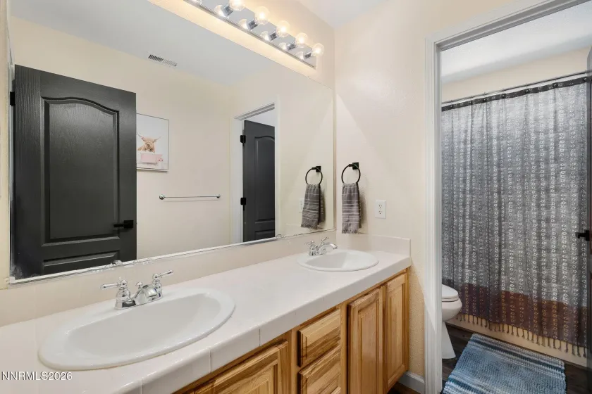 5840 Hidden Valley, Reno, Nevada 89502, 4 Bedrooms Bedrooms, ,3 BathroomsBathrooms,Residential,Residential,Hidden Valley,0,260010639