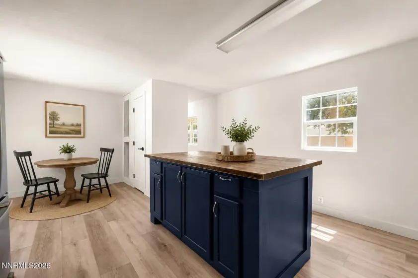 Virtually Staged dining to show potential