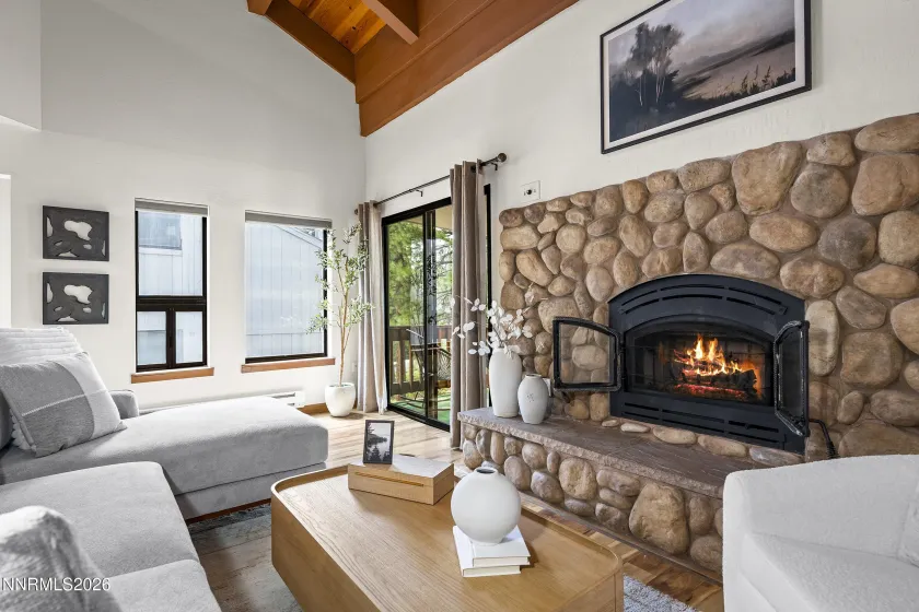 807 Alder, Incline Village, Nevada 89451, 2 Bedrooms Bedrooms, ,2 BathroomsBathrooms,Residential,Residential,Alder,0,260010663