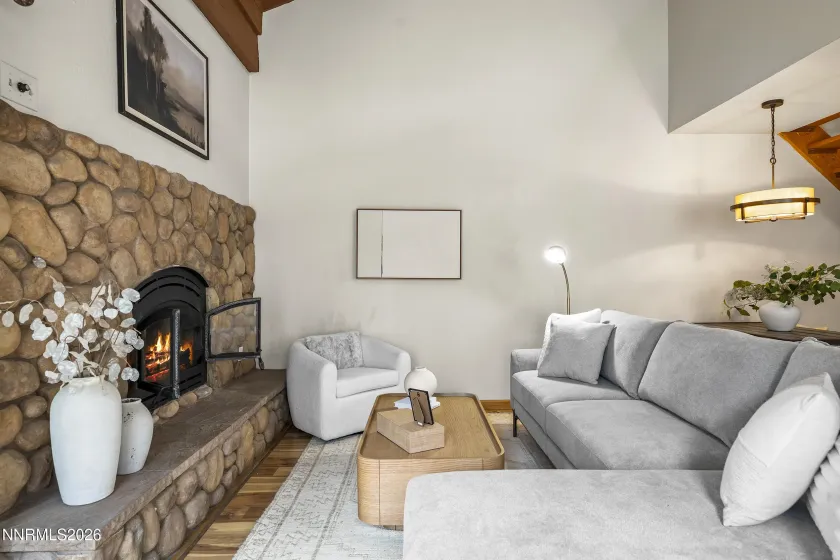 807 Alder, Incline Village, Nevada 89451, 2 Bedrooms Bedrooms, ,2 BathroomsBathrooms,Residential,Residential,Alder,0,260010663