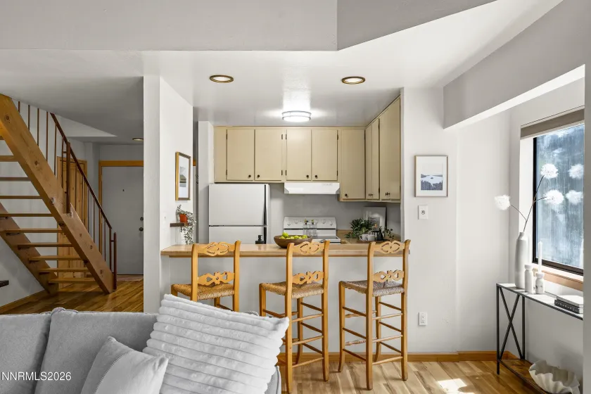 807 Alder, Incline Village, Nevada 89451, 2 Bedrooms Bedrooms, ,2 BathroomsBathrooms,Residential,Residential,Alder,0,260010663