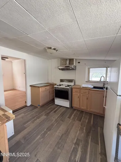 960 Franklin, Lovelock, Nevada 89419, 2 Bedrooms Bedrooms, ,2 BathroomsBathrooms,Residential,Residential,Franklin,0,250054554