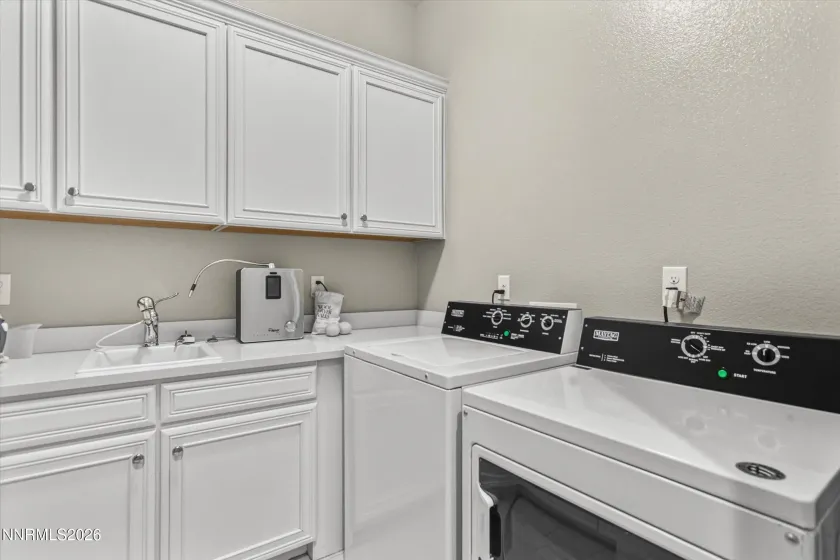 715 Pleasant Oak, Reno, Nevada 89511, 5 Bedrooms Bedrooms, ,6 BathroomsBathrooms,Residential,Residential,Pleasant Oak,0,260002329