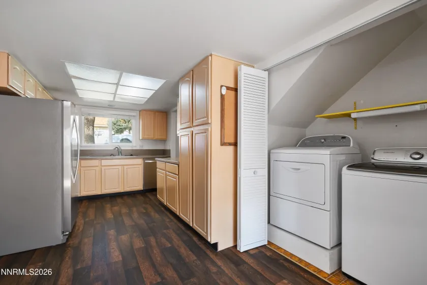 1226 Freddie, Reno, Nevada 89503, 3 Bedrooms Bedrooms, ,2 BathroomsBathrooms,Residential,Residential,Freddie,0,260010669